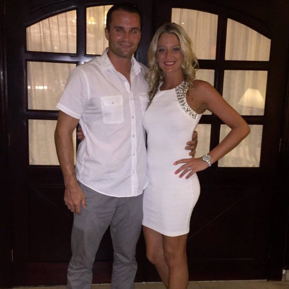 White bodycon dress